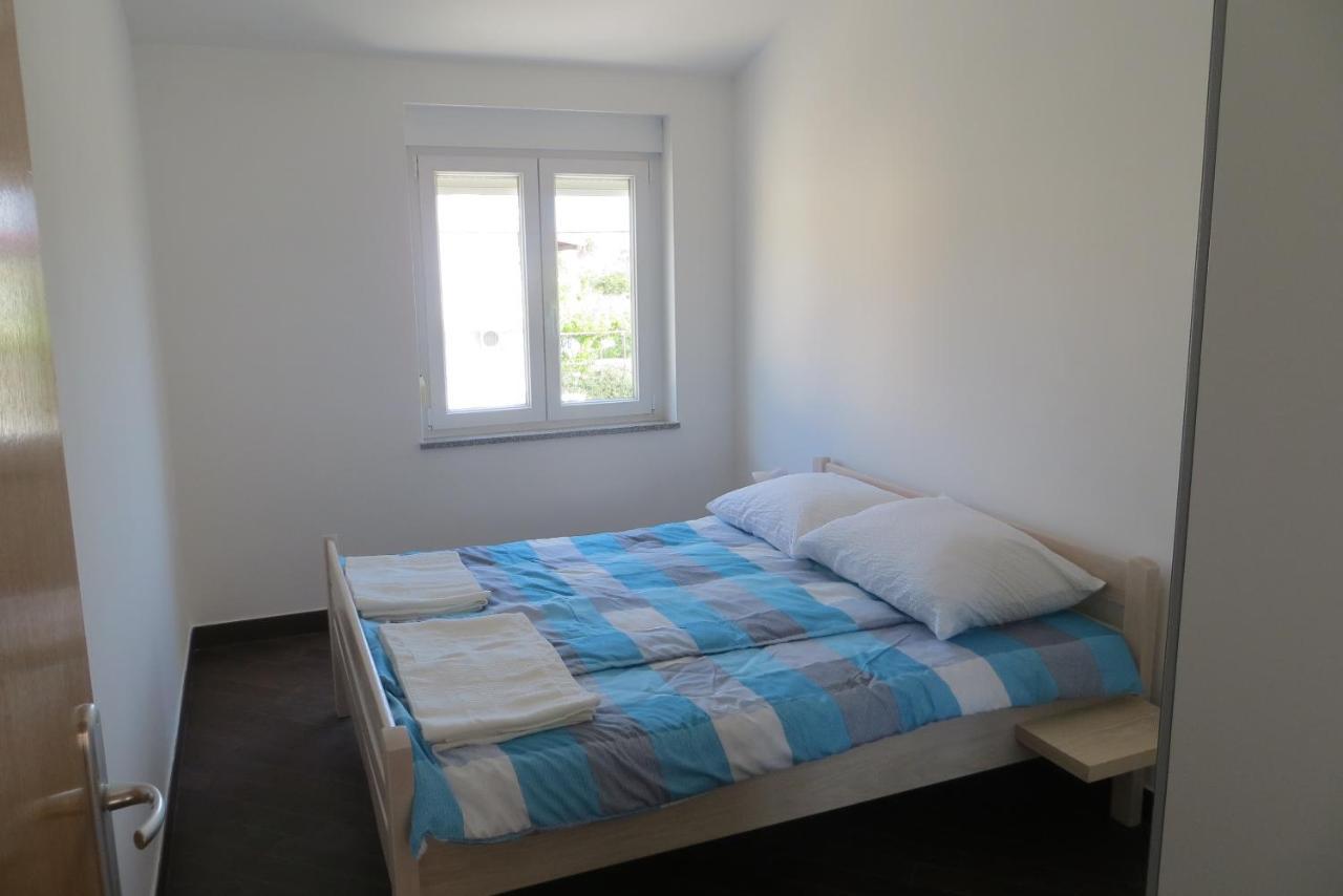 Mungos Apartment Cesarica Extérieur photo