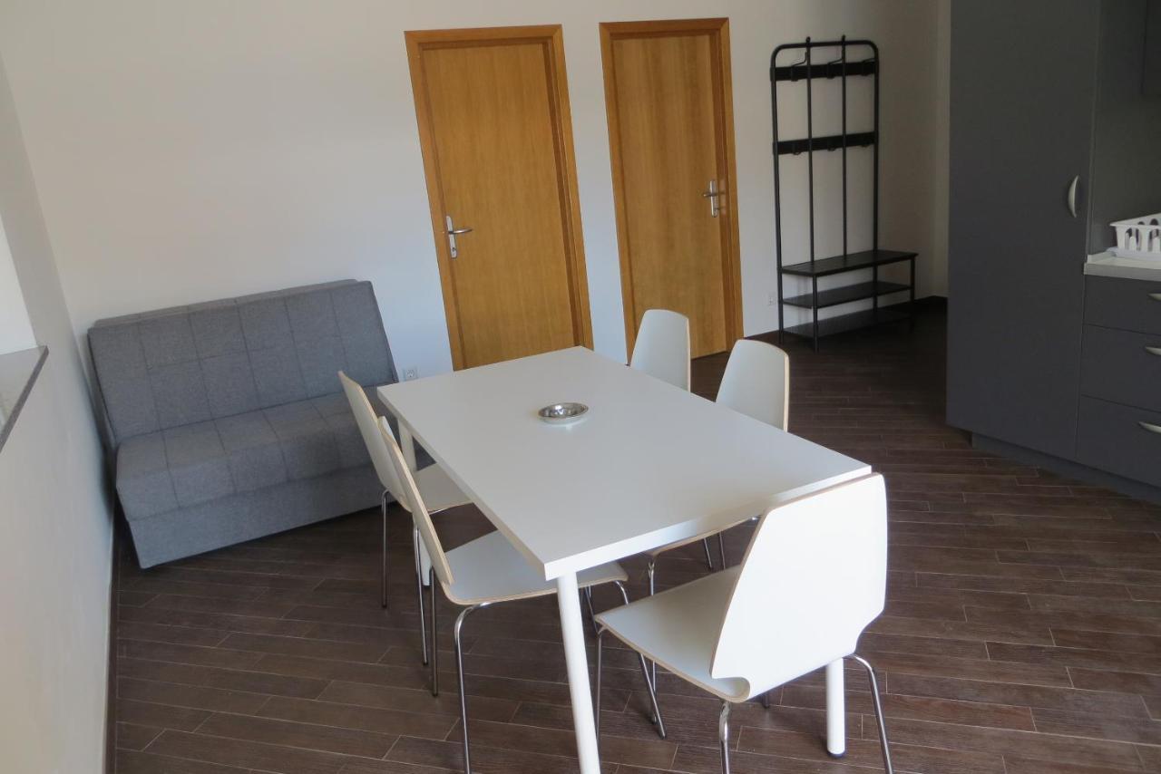 Mungos Apartment Cesarica Extérieur photo