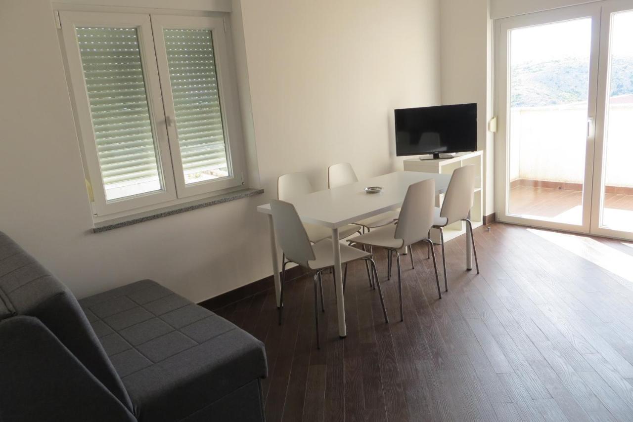 Mungos Apartment Cesarica Extérieur photo