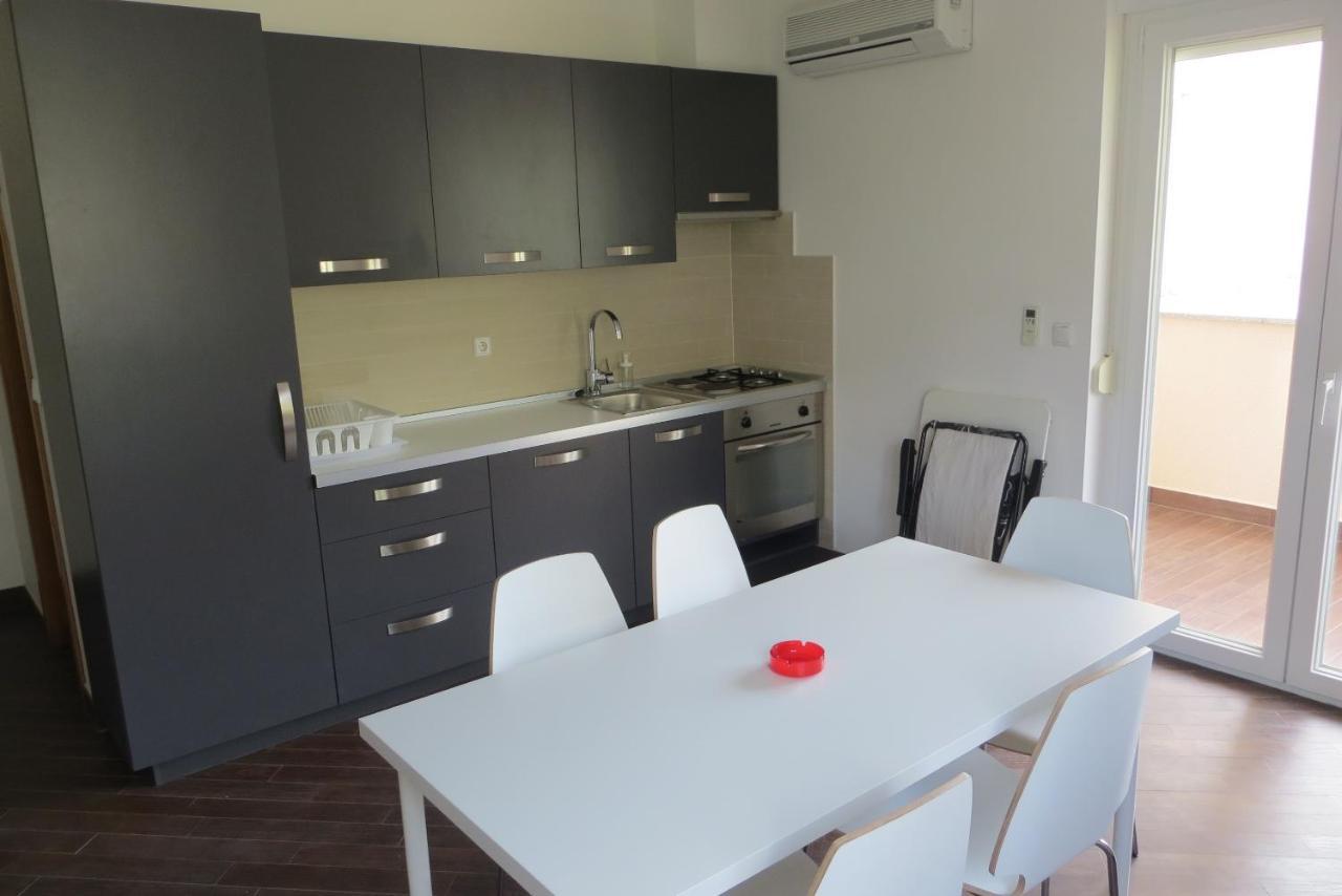 Mungos Apartment Cesarica Extérieur photo