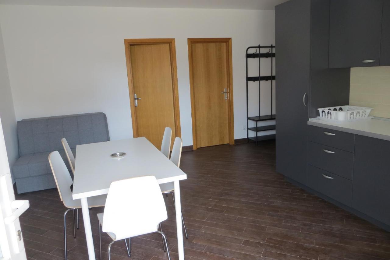 Mungos Apartment Cesarica Extérieur photo