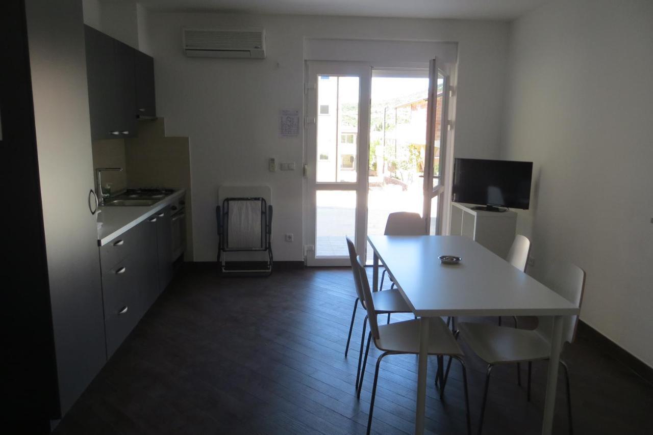 Mungos Apartment Cesarica Extérieur photo